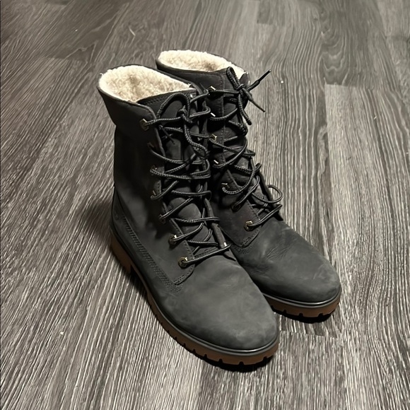 Timberland Gray Ankle Boots Sturdy Sole Rugged Style - Picture 1 of 8
